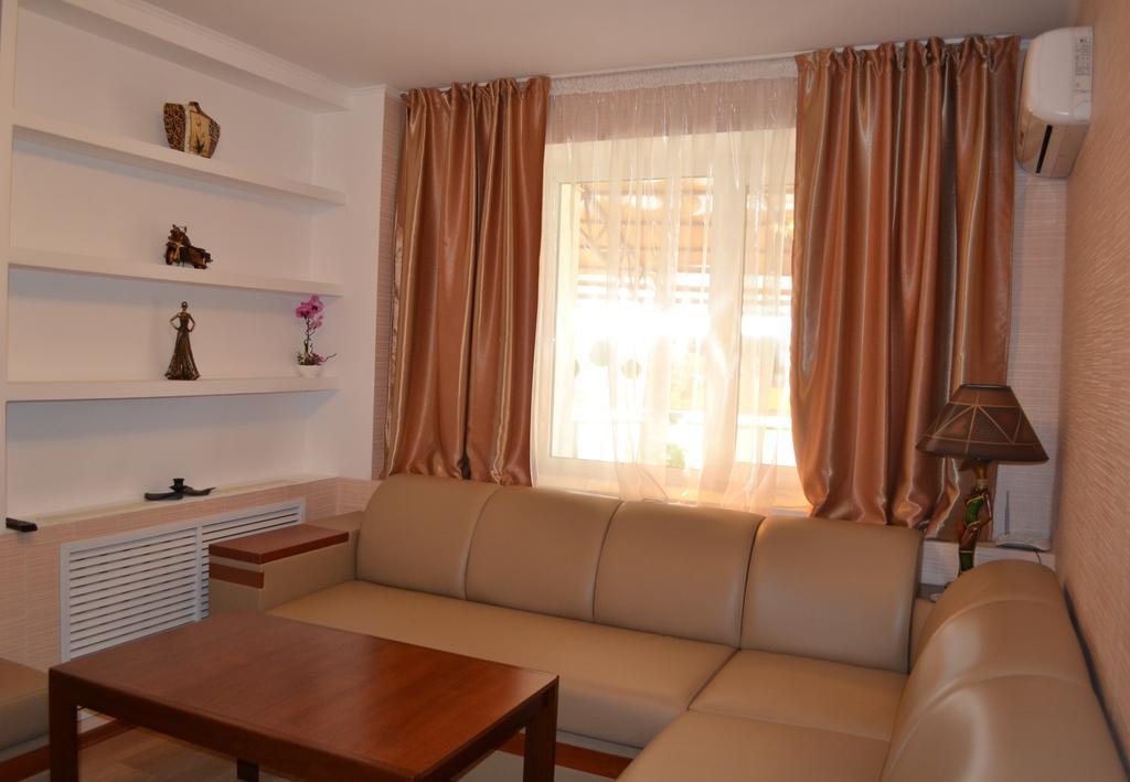City Hotel Gomel Exterior foto